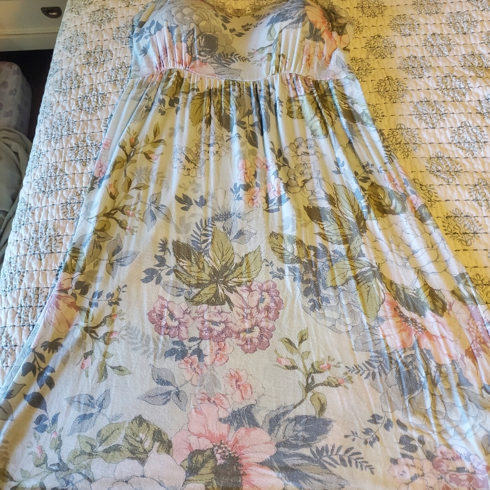 Nursing sleep gown